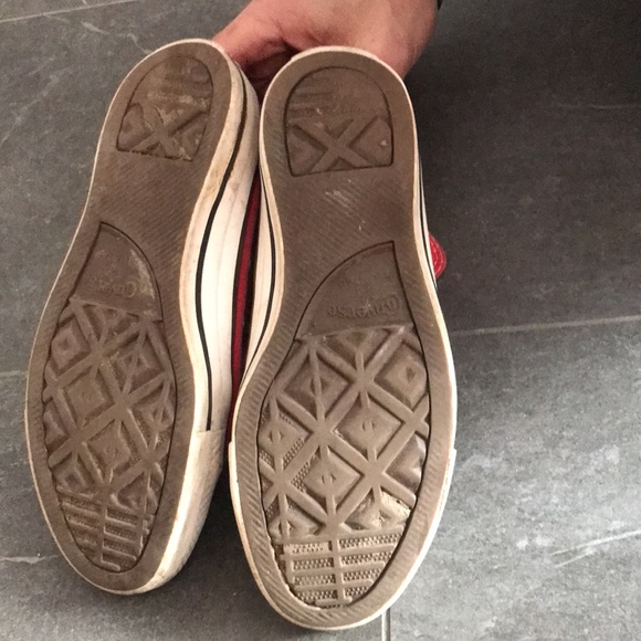 Chuck Taylor,size 6 womens,4 mens - Picture 3 of 4